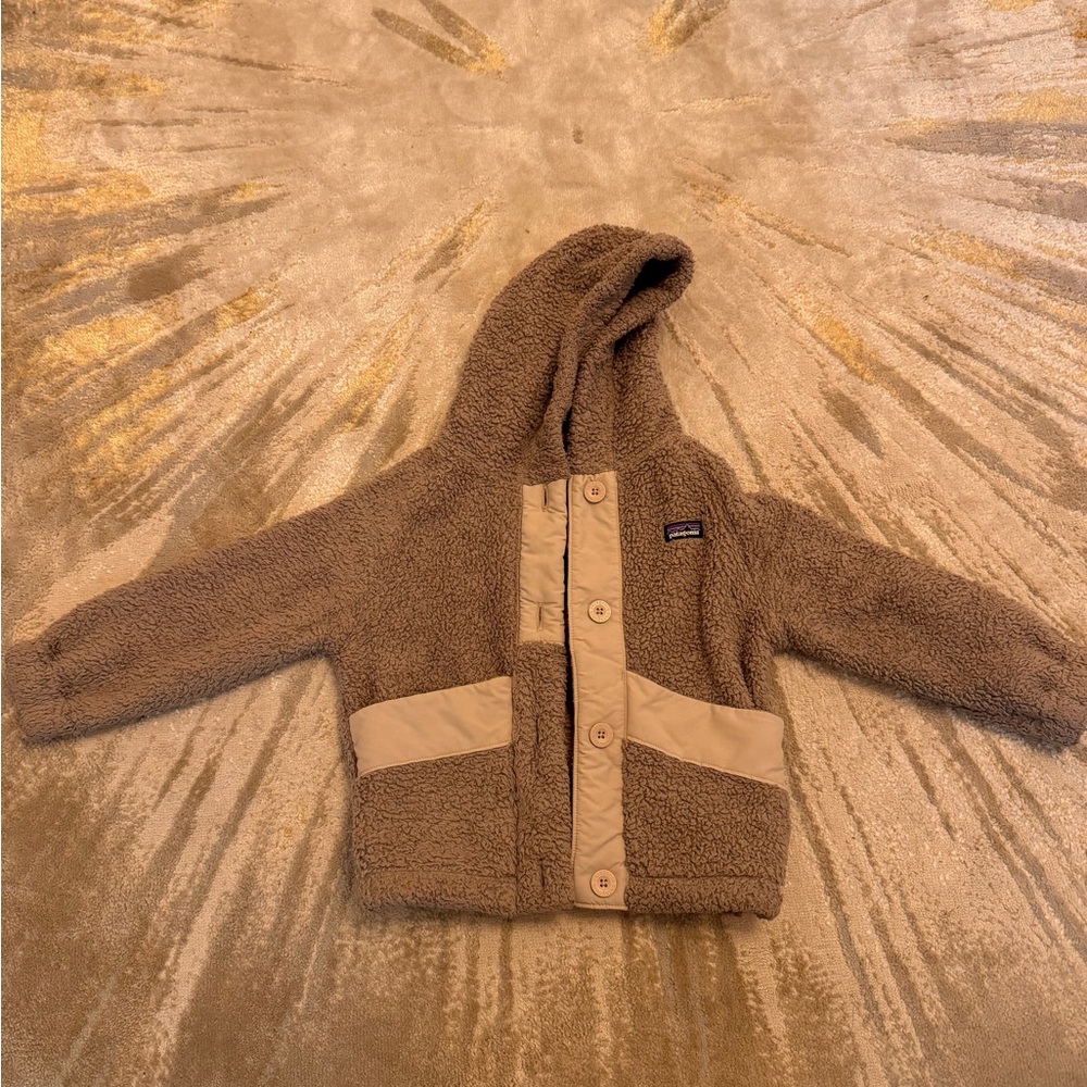 Patagonia baby Los Gatos Fleece Button up hoody in Furry Taupe